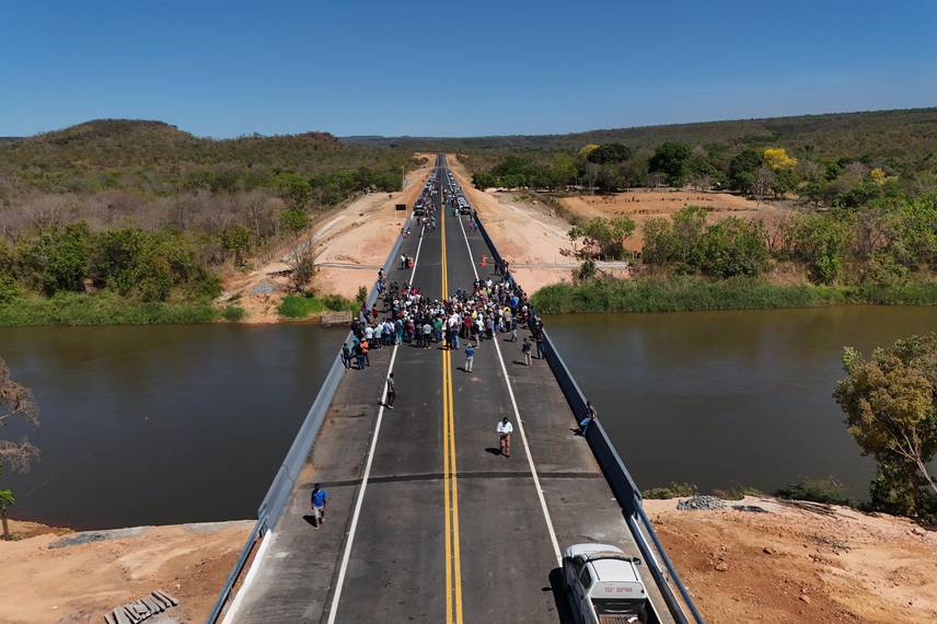 Ponte sobre o rio Parnaíba é inaugurada entre Piauí e Maranhão Ponte sobre o rio Parnaíba é inaugurada entre Piauí e Maranhão