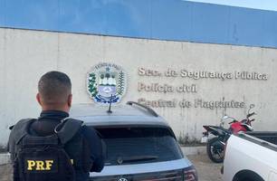 PRF recupera veículo com restrição de furto em Picos (Foto: Reprodução) PRF recupera veículo com restrição de furto em Picos (Foto: Reprodução)
