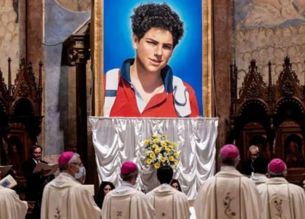 Quem é Carlos Acutis, jovem que será canonizado pela igreja neste domingo (07/09)