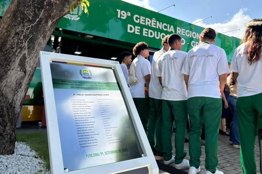 Rafael Fonteles inaugura obras de modernização da Educação na zona Sul de Teresina Rafael Fonteles inaugura obras de modernização da Educação na zona Sul de Teresina