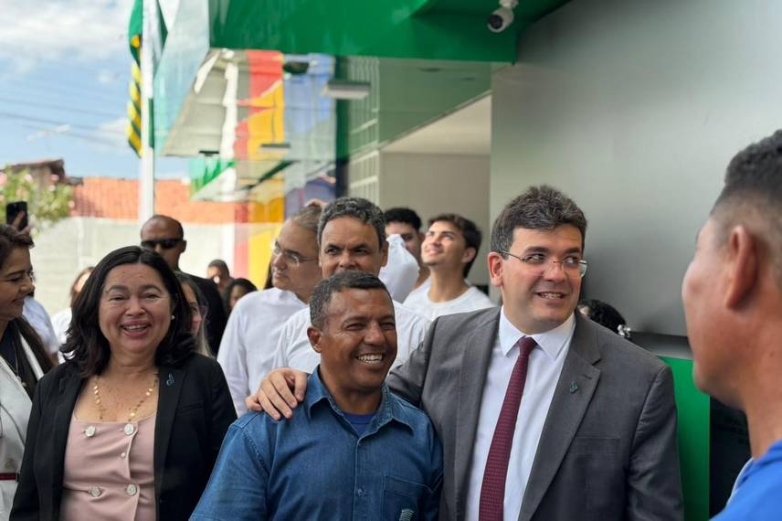Rafael Fonteles inaugura obras de modernização da Educação na zona Sul de Teresina Rafael Fonteles inaugura obras de modernização da Educação na zona Sul de Teresina