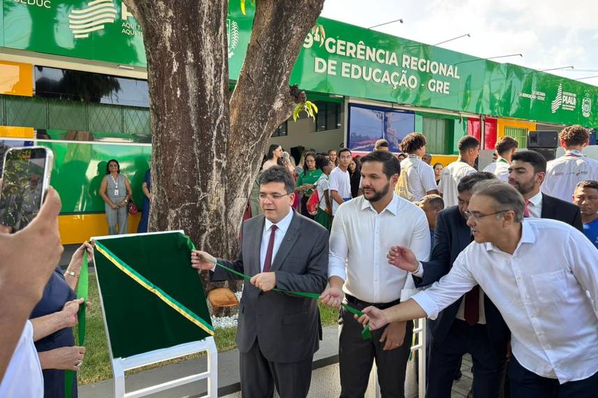 Rafael Fonteles inaugura obras de modernização da Educação na zona Sul de Teresina Rafael Fonteles inaugura obras de modernização da Educação na zona Sul de Teresina