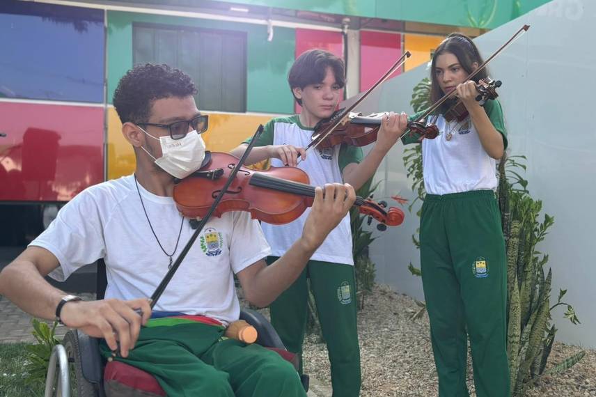 Rafael Fonteles inaugura obras de modernização da Educação na zona Sul de Teresina Rafael Fonteles inaugura obras de modernização da Educação na zona Sul de Teresina