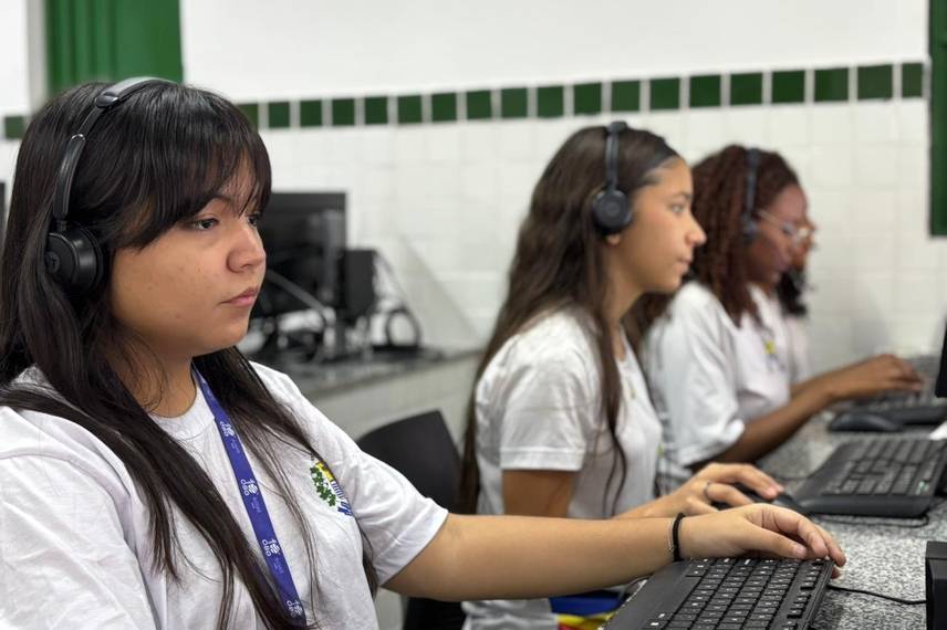 Rafael Fonteles inaugura obras de modernização da Educação na zona Sul de Teresina Rafael Fonteles inaugura obras de modernização da Educação na zona Sul de Teresina