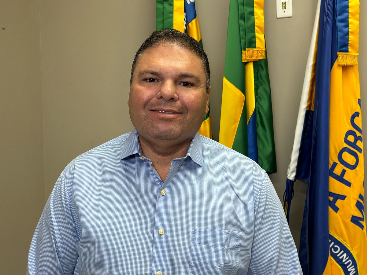 Sesapi entrega 22 vans adaptadas para transporte de pacientes cadeirantes